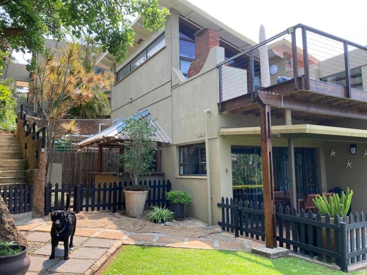 Billfish Apartments Балито Екстериор снимка