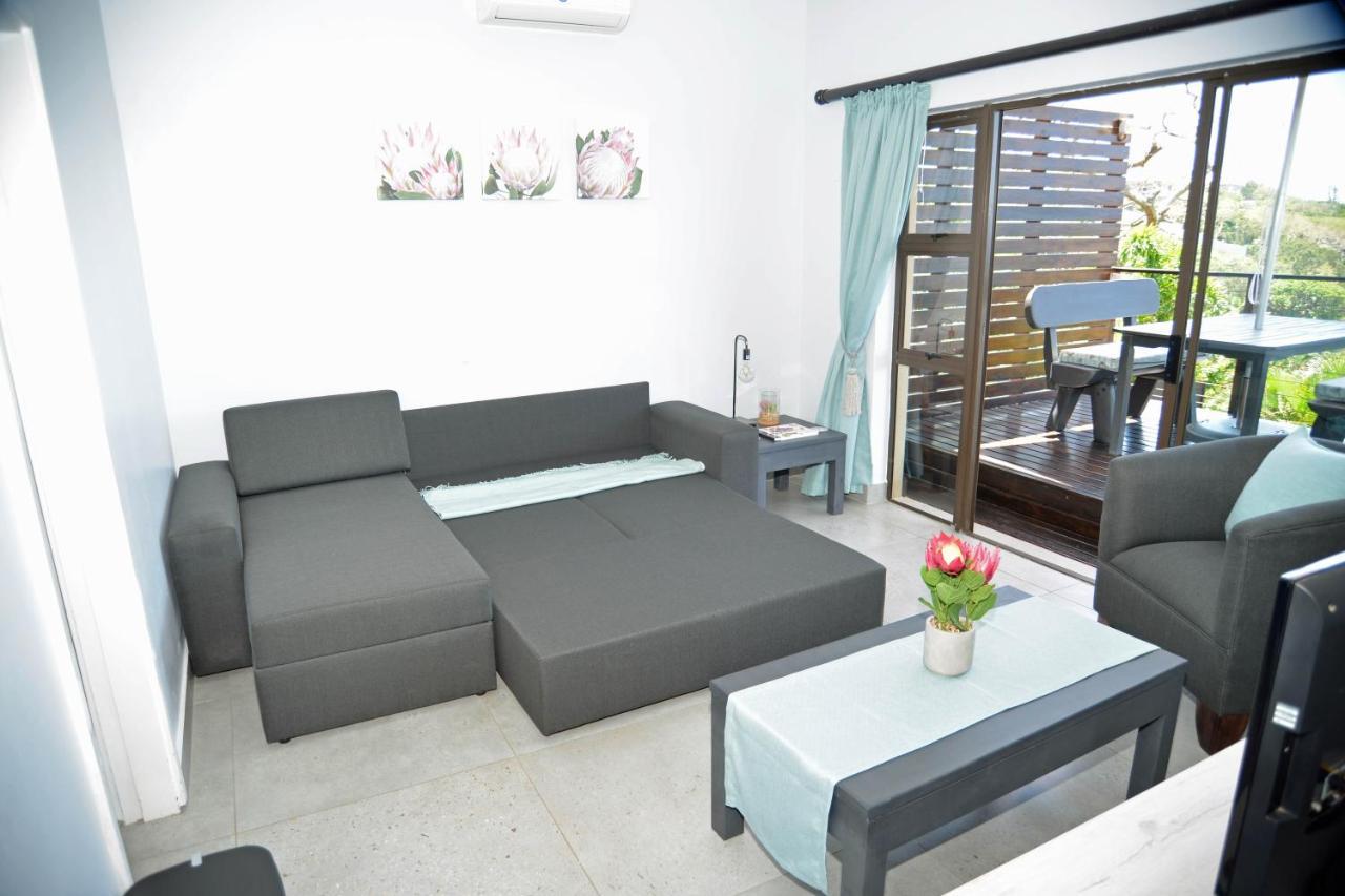 Billfish Apartments Балито Екстериор снимка